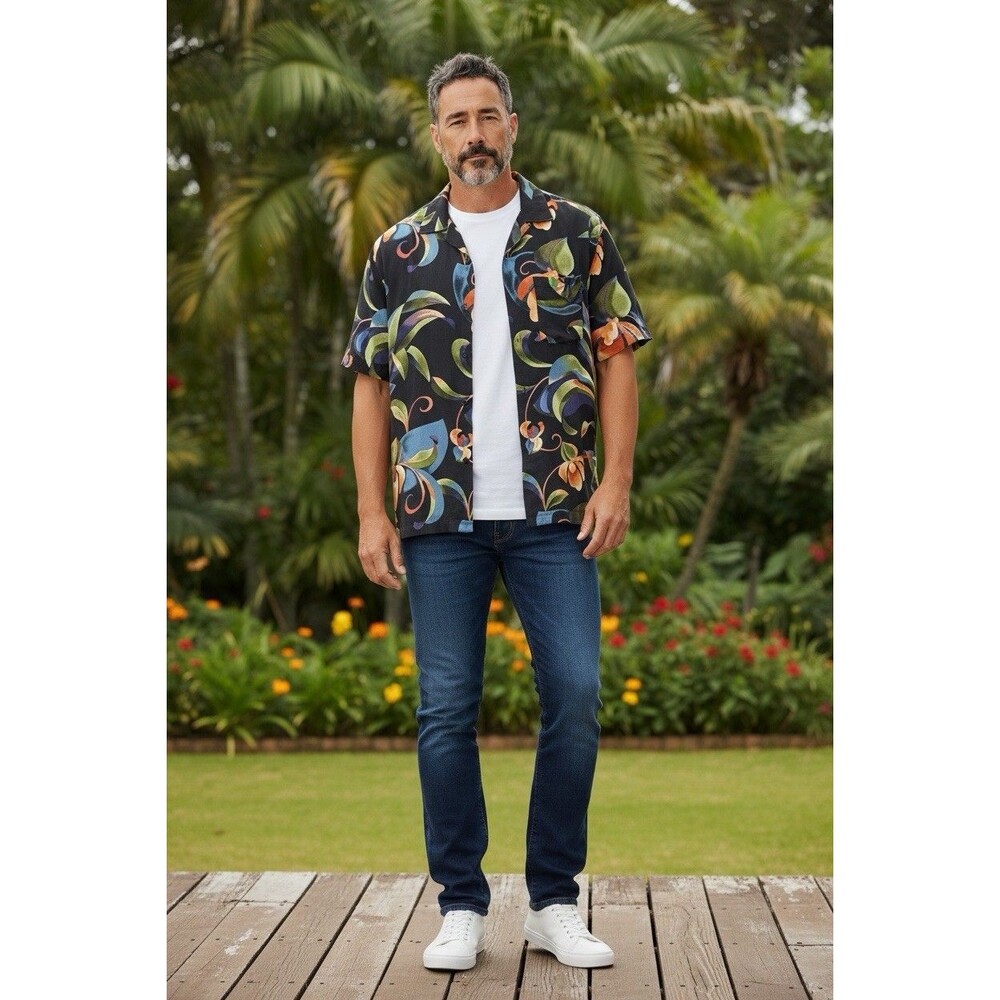 Tommy Bahama Men’s M 100% Silk Hawaiian Camp Shirt Black Floral Tropical Button